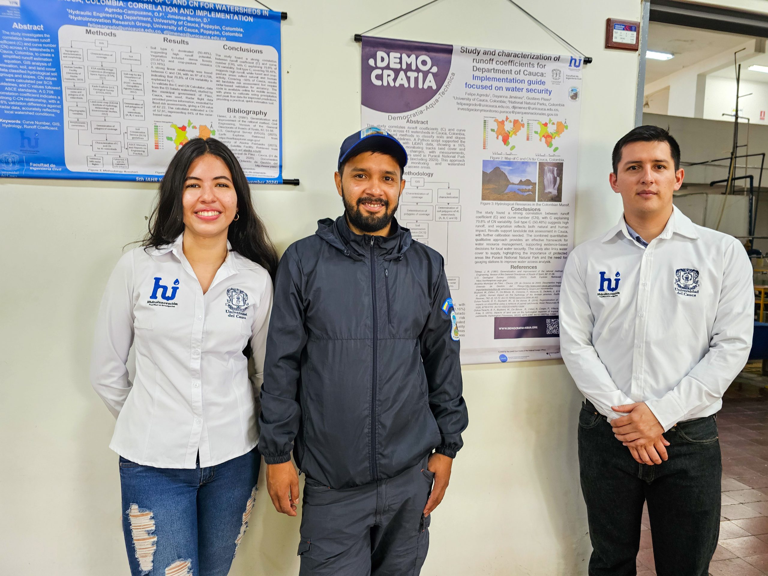 Imagen de estudiantes del programa de Ingeniería Civil de la Universidad del Cauca, que integran el Grupo de Investigación en Hidráulica e Hidrología